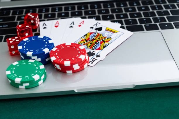 Paito Warna live casino interface with color-coded bet tracker and dealer feed
